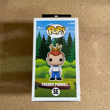 Load image into Gallery viewer, Funko POP! Camp Fundays 2023 Freddy Funko as Spock with Cat LE850
