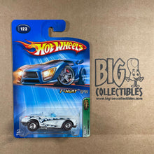 Load image into Gallery viewer, Hot Wheels 1958 Corvette T-Hunt 3/12 2005 123
